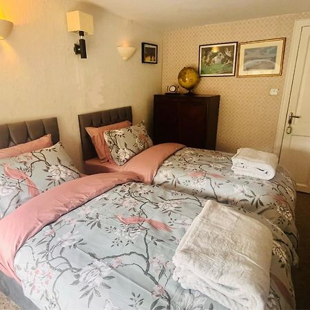 Kingfisher Lodge & Pub Castleconnell Номер фото
